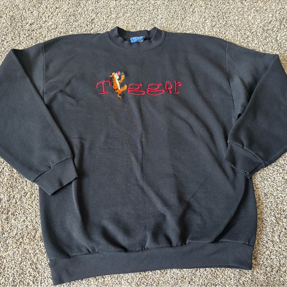 Vintage 90s Tigger Embroidered Crewneck Sweatshirt Fits Tultex USA